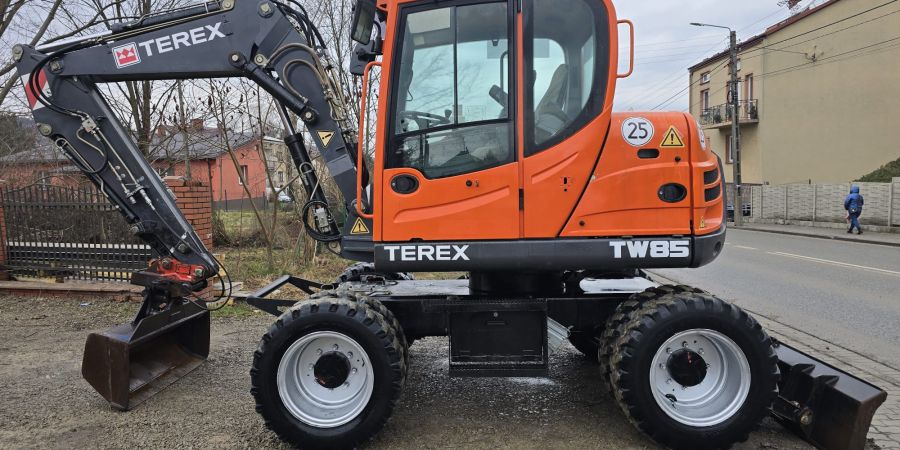 Terex TW 85 koparka kołowa